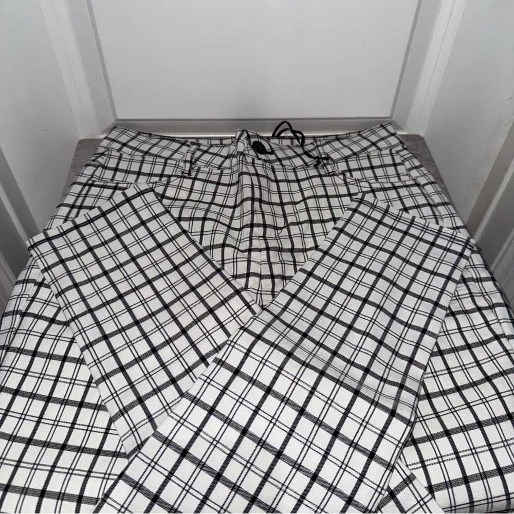 Chocolate USA Plaid High Waist Skinny Cropped Pants Size MEDIUM - Picture 2 of 5